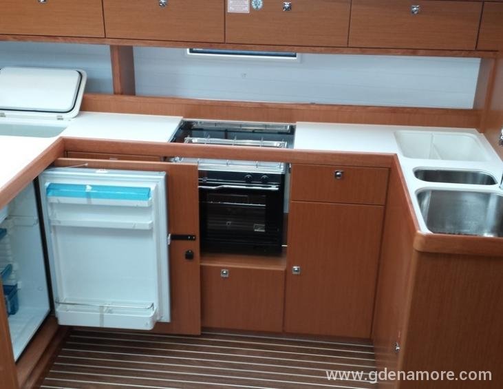 Bavaria Cruiser 51 Kuhinja
